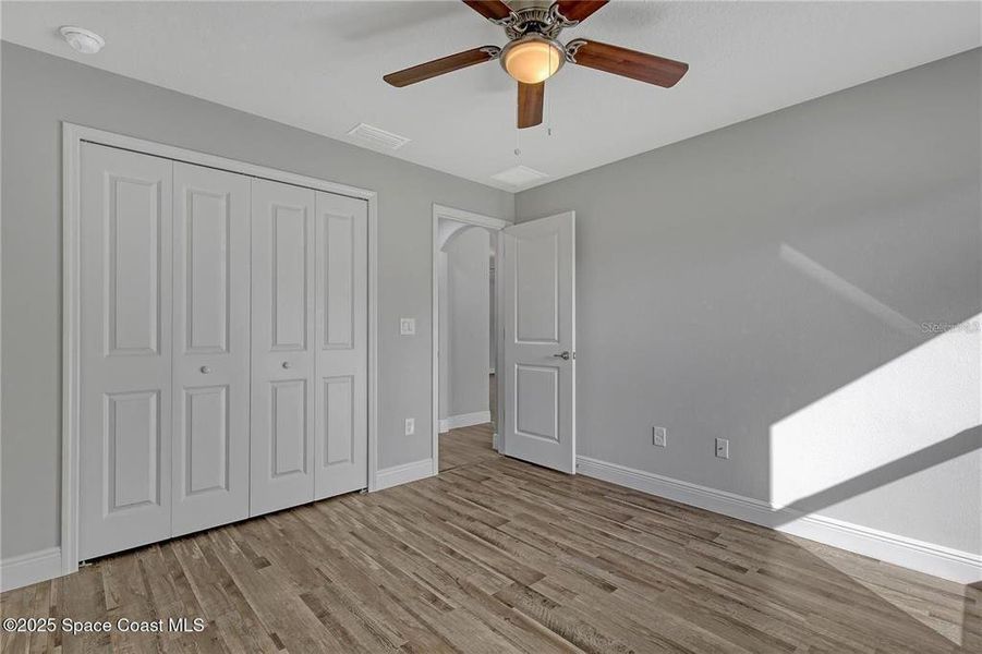 Spacious, unfurnished interior of a new home in , Punta Gorda (Image 12).