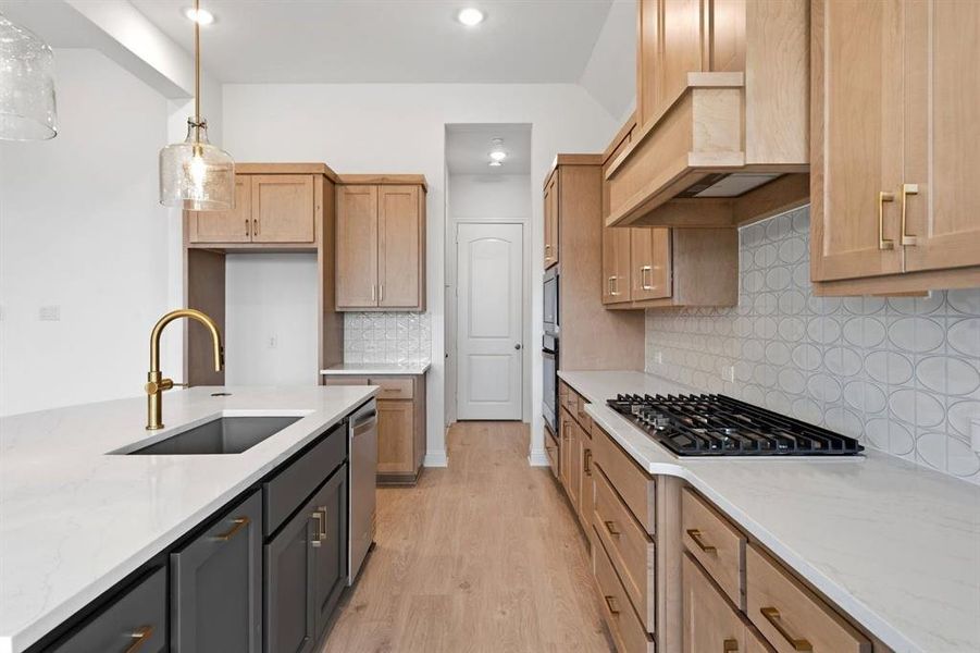 DAL_South Pointe_Gorman_2611 Brazos Dr (12)