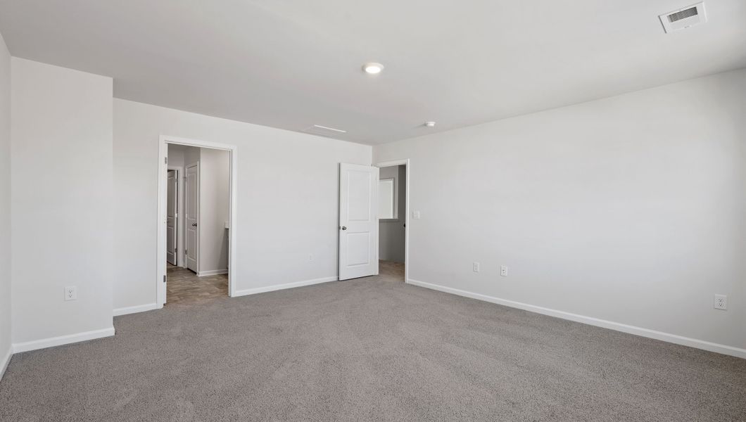 Spacious, unfurnished interior of a new home in Spring Ridge, Anderson (Image 23).