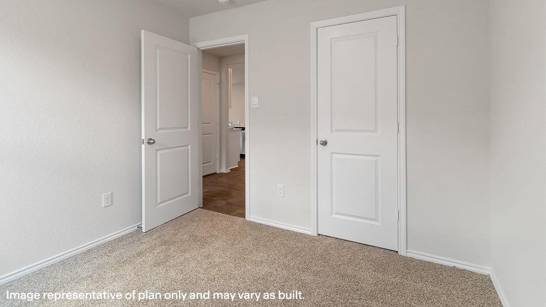 Spacious, unfurnished interior of a new home in The Villages at Schwertner Ranch, Jarrell (Image 20).