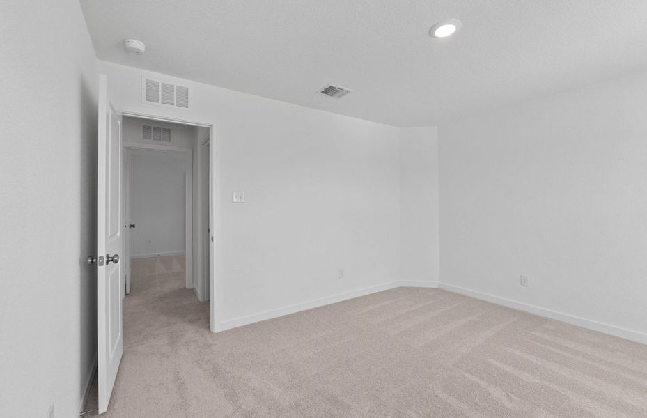 Spacious, unfurnished interior of a new home in Sonterra, Jarrell (Image 28). Spacious, unfurnished interior of a new home in Sonterra, Jarrell (Image 28).