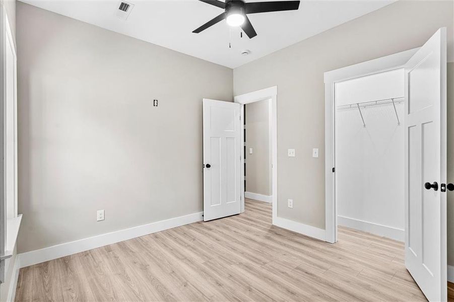 Spacious, unfurnished interior of a new home in , Dalton (Image 26).