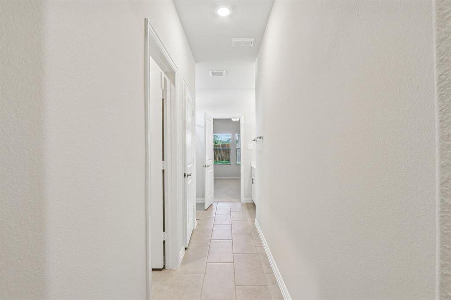 Photo is not of the actual home, but is an inspirational photo of builder’s model home and may depict options, furnishings, and/or decorator features that are not included. Photo is not of the actual home, but is an inspirational photo of builder’s model home and may depict options, furnishings, and/or decorator features that are not included.