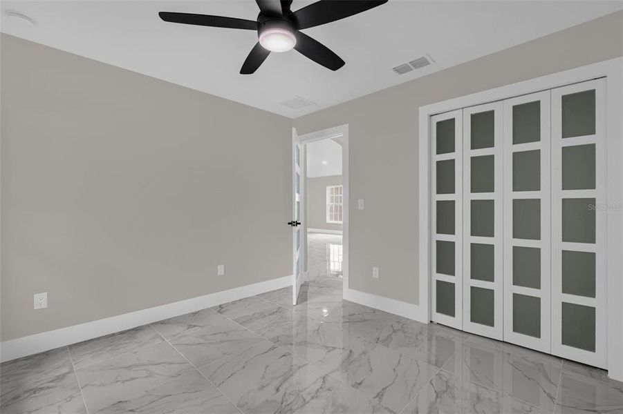 Spacious, unfurnished interior of a new home in , Dunnellon (Image 28).