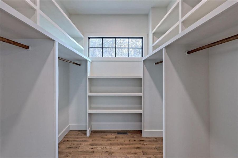 Spacious, unfurnished interior of a new home in , Clayton (Image 70).