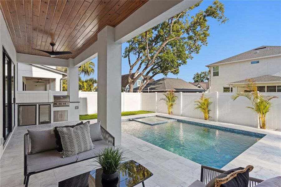 Exterior details and patio area of a home in , Tampa (Image 3).