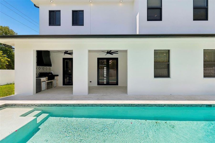 Exterior details and patio area of a home in , Tampa (Image 37).