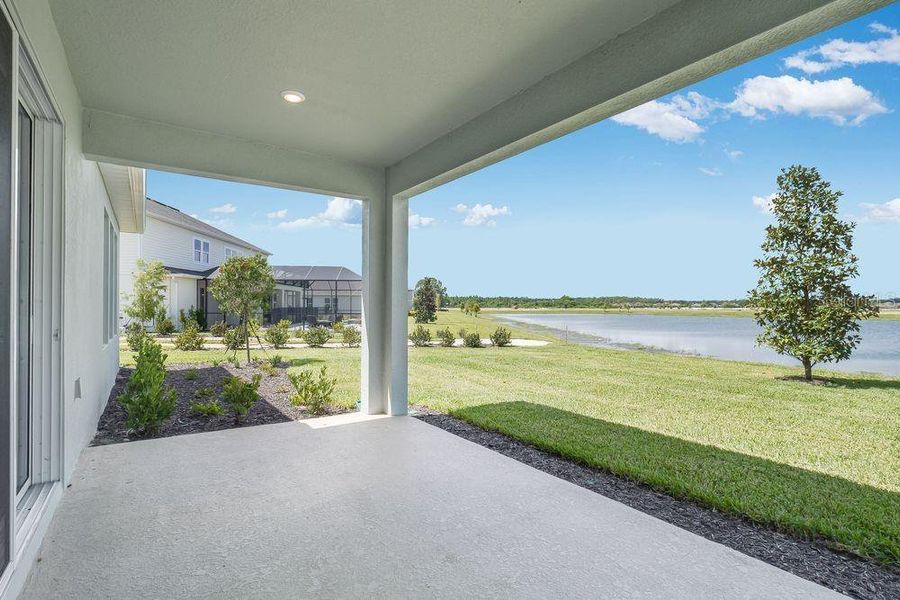 548 Moon Shell Circle ~ Ready Now