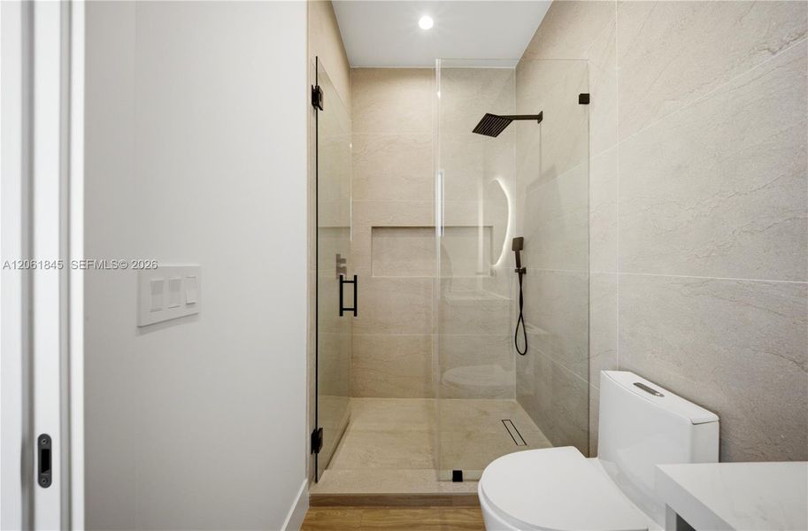 Furnished interior view inside a new home in , Fort Lauderdale (Image 39).