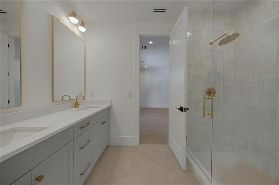 Furnished interior view inside a new home in , Alpharetta (Image 36).