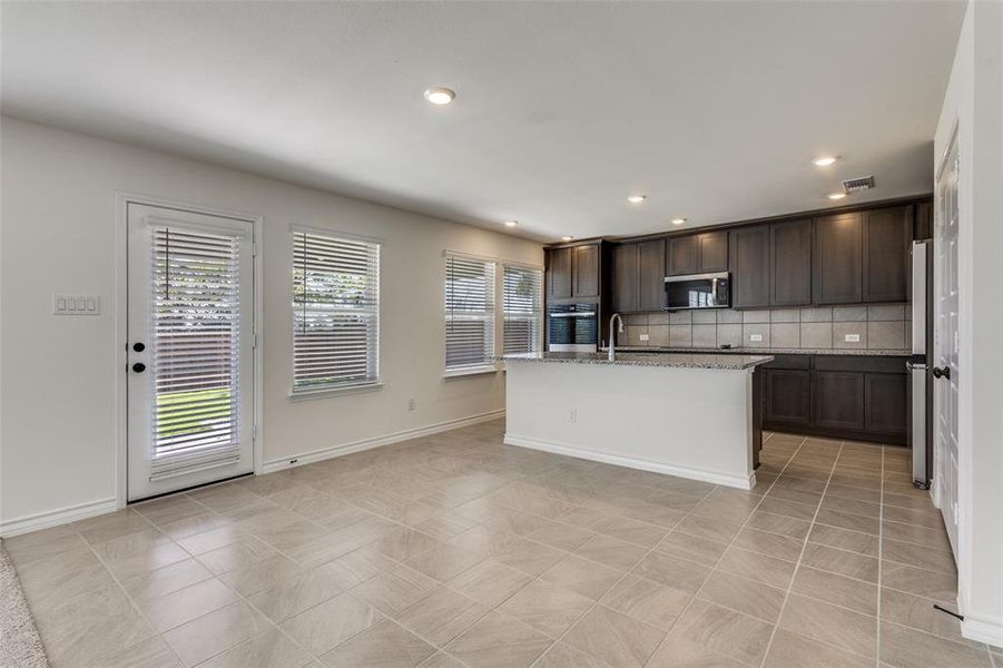 Spacious, unfurnished interior of a new home in Princeton Estates, Princeton (Image 22).