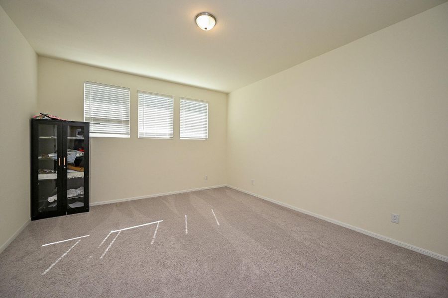 Spacious, unfurnished interior of a new home in StoneCreek Estates, Richmond (Image 23).