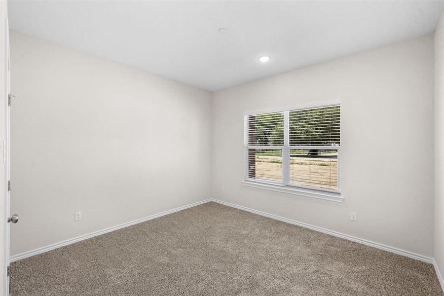 Spacious, unfurnished interior of a new home in , Columbus (Image 17).