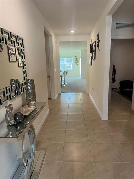 Furnished interior view inside a new home in Deer Run, Davenport (Image 10). Furnished interior view inside a new home in Deer Run, Davenport (Image 10).