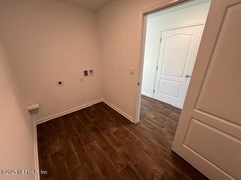 Spacious, unfurnished interior of a new home in Sawmill Branch Express, Palm Coast (Image 41). Spacious, unfurnished interior of a new home in Sawmill Branch Express, Palm Coast (Image 41).