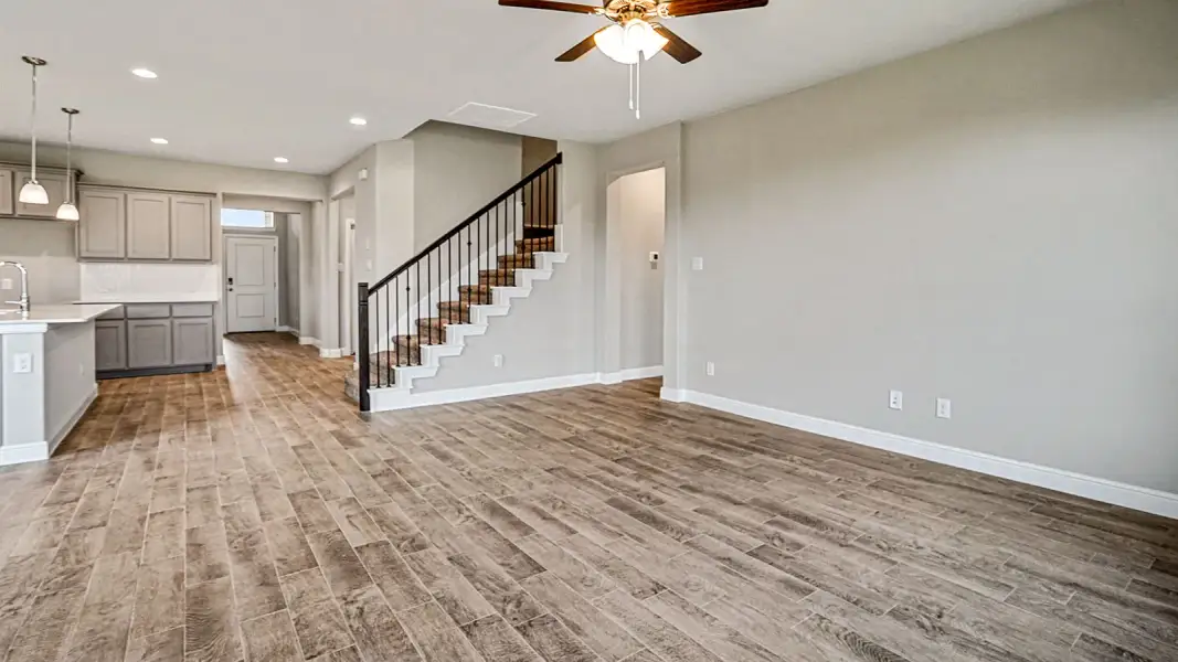 Spacious, unfurnished interior of a new home in Parkerville Meadows, DeSoto (Image 21).