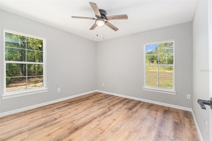 Spacious, unfurnished interior of a new home in , Citrus Springs (Image 23).