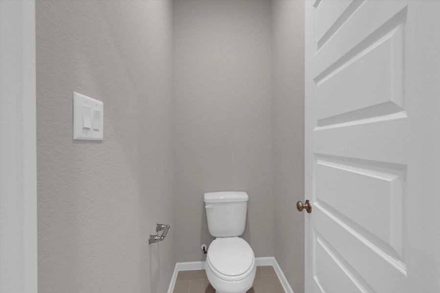 Furnished interior view inside a new home in Summer Place  35', Montgomery (Image 17).