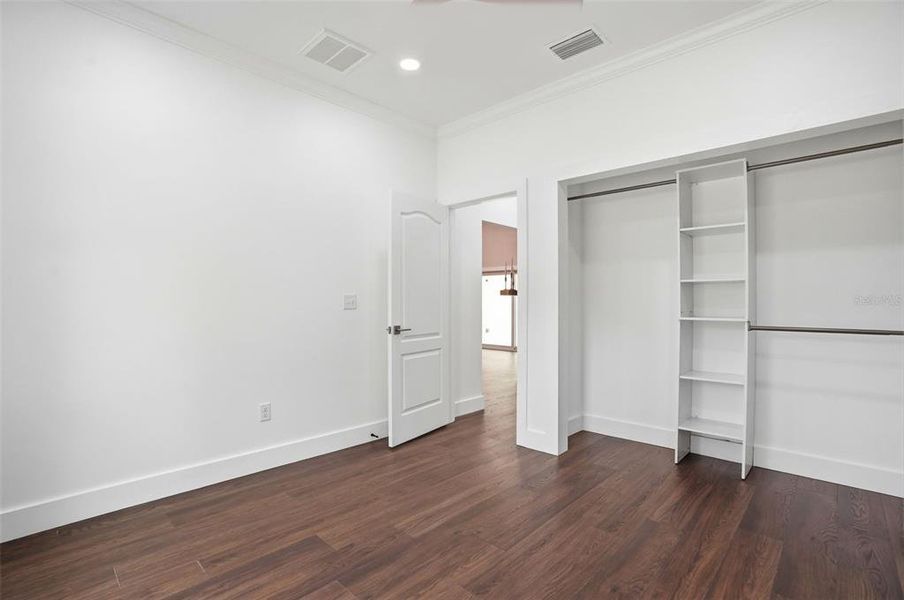 Spacious, unfurnished interior of a new home in , Webster (Image 53).