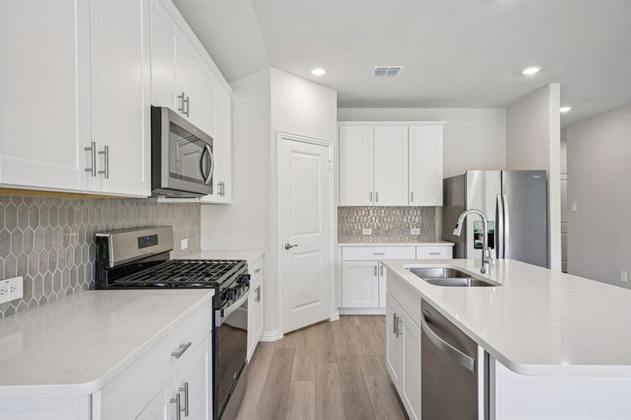 Furnished interior view inside a new home in Westmoor, Sherman (Image 6).