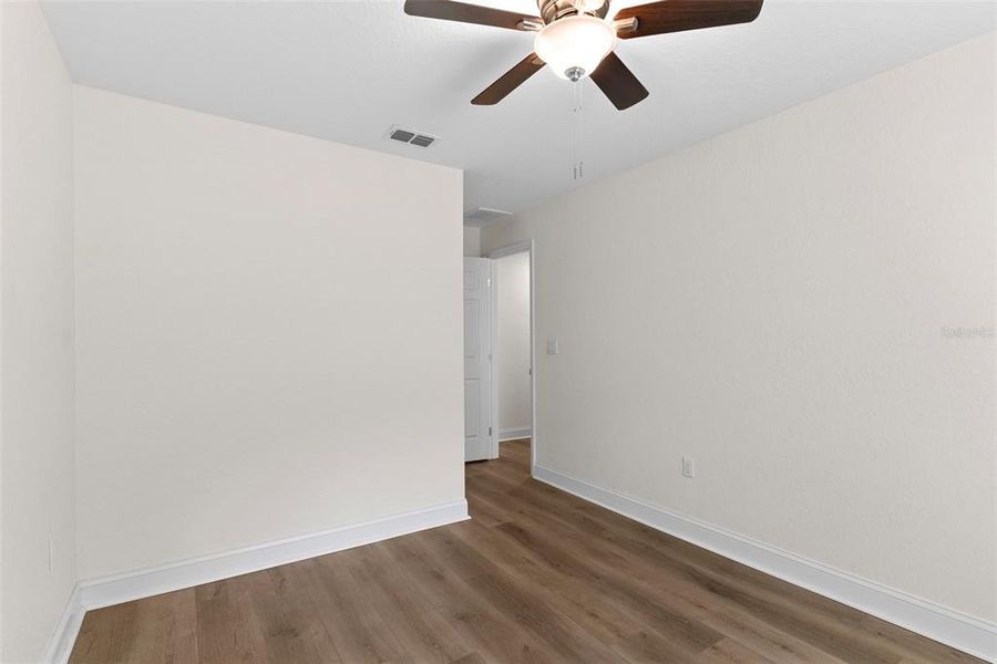 Spacious, unfurnished interior of a new home in , Auburndale (Image 26).