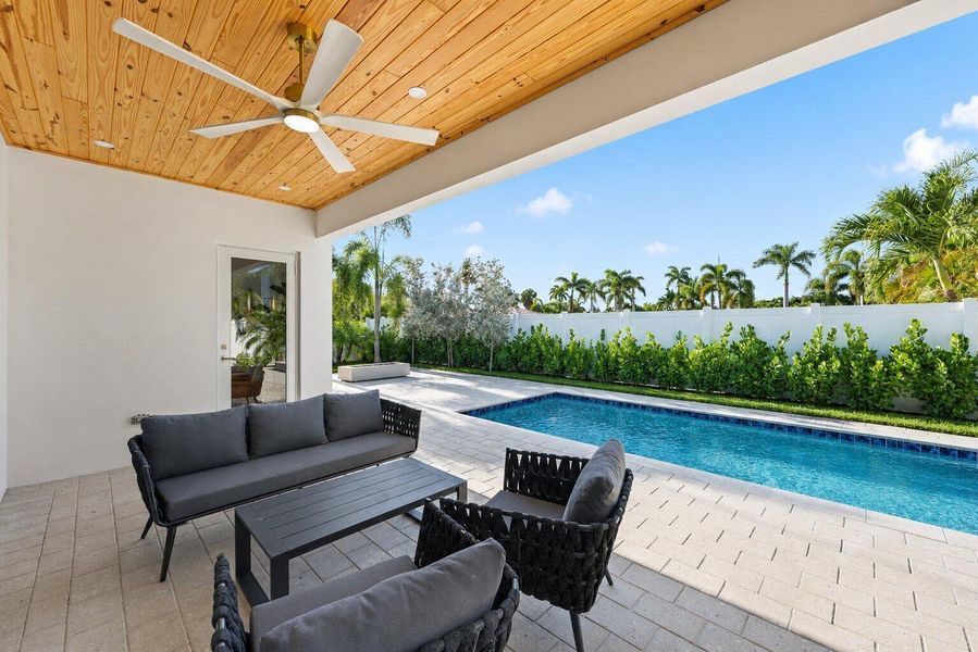 309 Claremont Lane - 30.jpg-SMALL 309 Claremont Lane - 30.jpg-SMALL