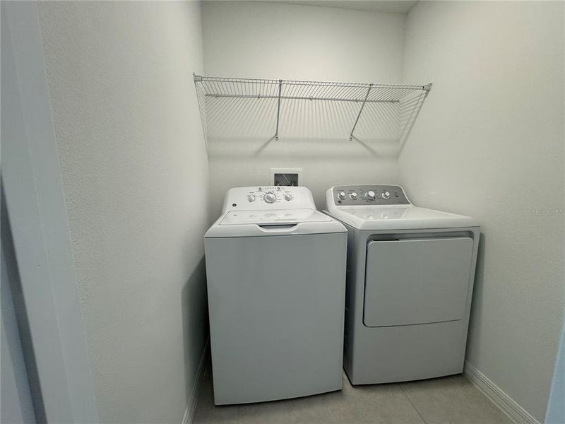 Furnished interior view inside a new home in , Wesley Chapel (Image 8).