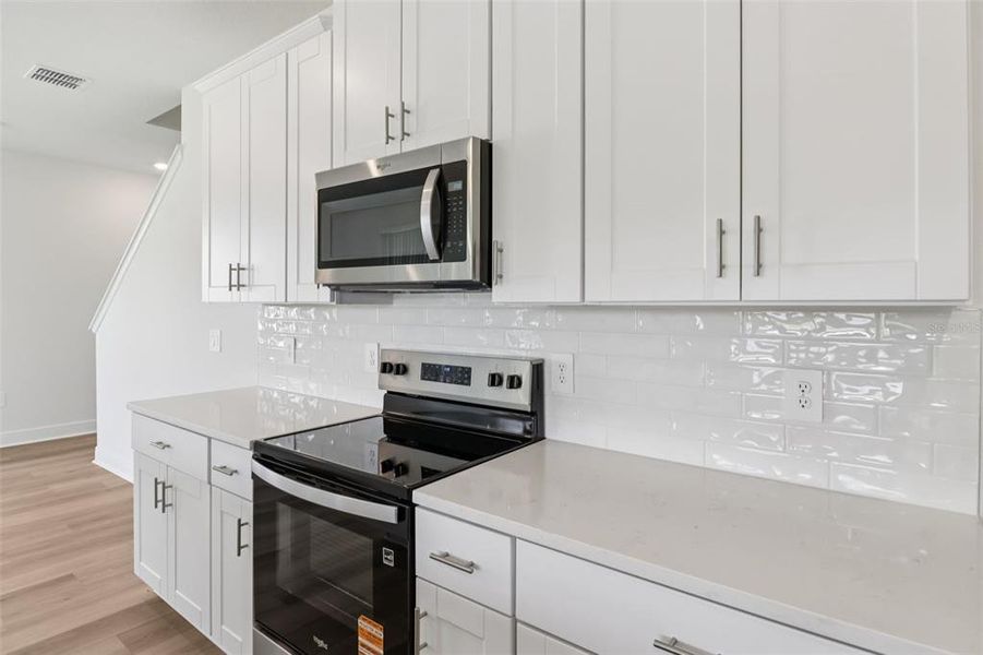 Furnished interior view inside a new home in Cyrene at Minneola, Minneola (Image 6).