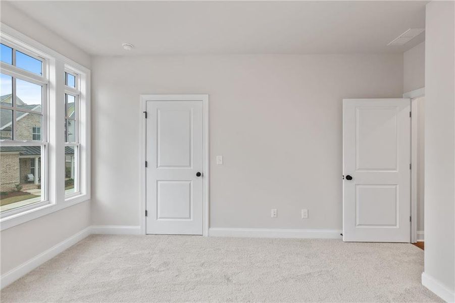 Spacious, unfurnished interior of a new home in Waterside Townhomes, Peachtree Corners (Image 23).