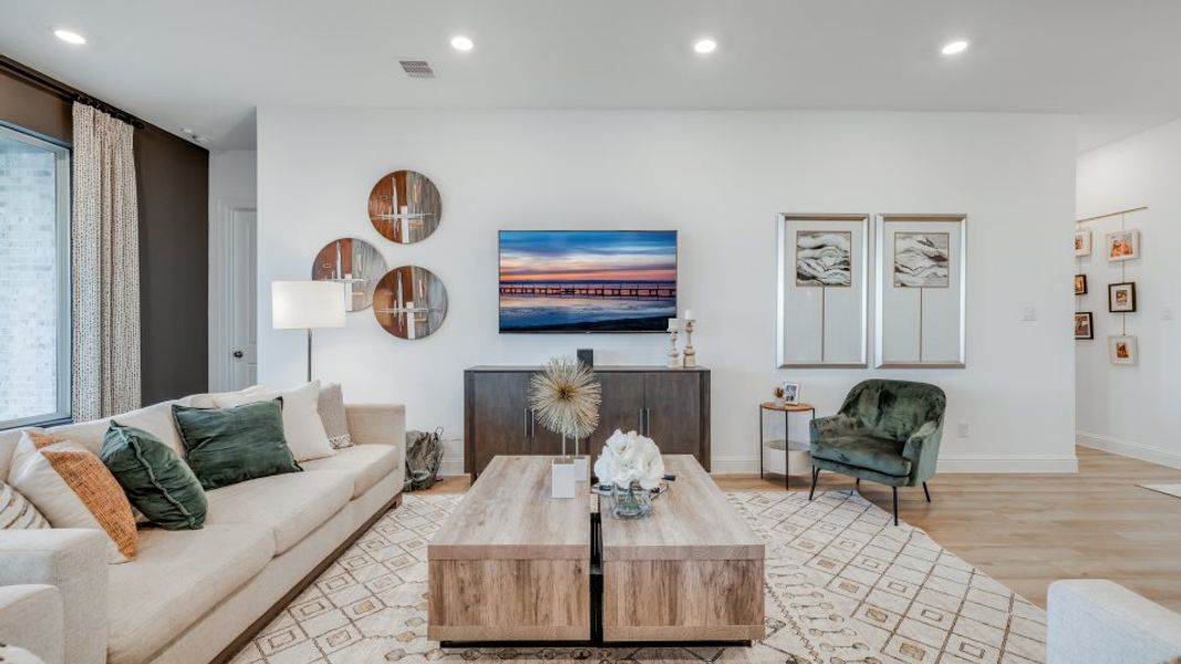 495 N Kimball Family Room 4of5 F1