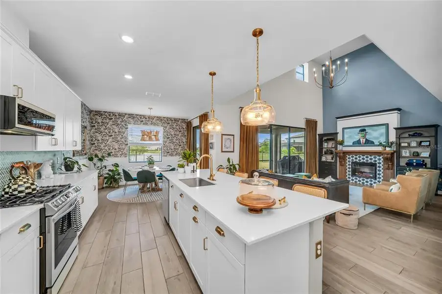 Furnished interior view inside a new home in , Lakewood Ranch (Image 34).