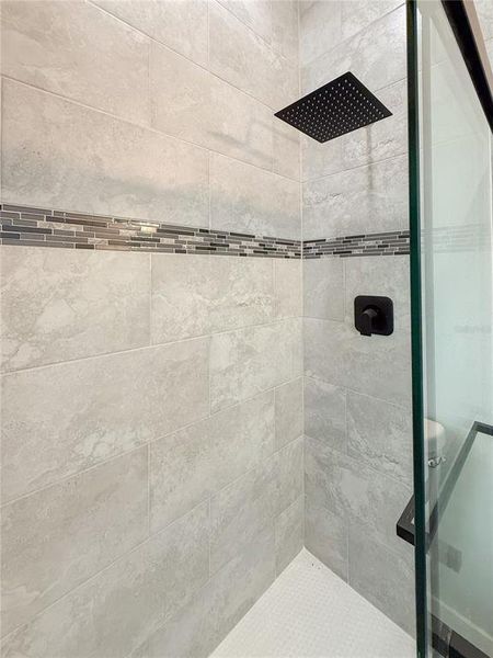 Image 27 of a home in .