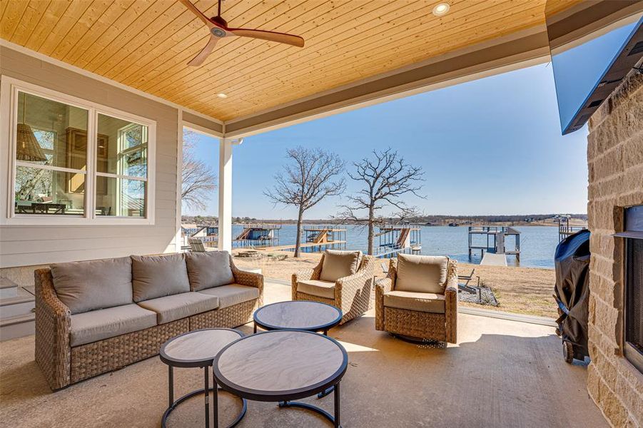 Exterior details and patio area of a home in , Eustace (Image 3).