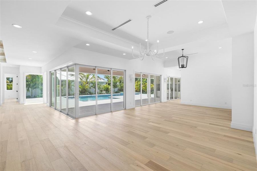 Spacious, unfurnished interior of a new home in , Boca Grande (Image 28).