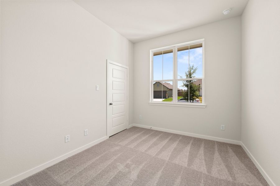 Spacious, unfurnished interior of a new home in South Pointe, Temple (Image 13).
