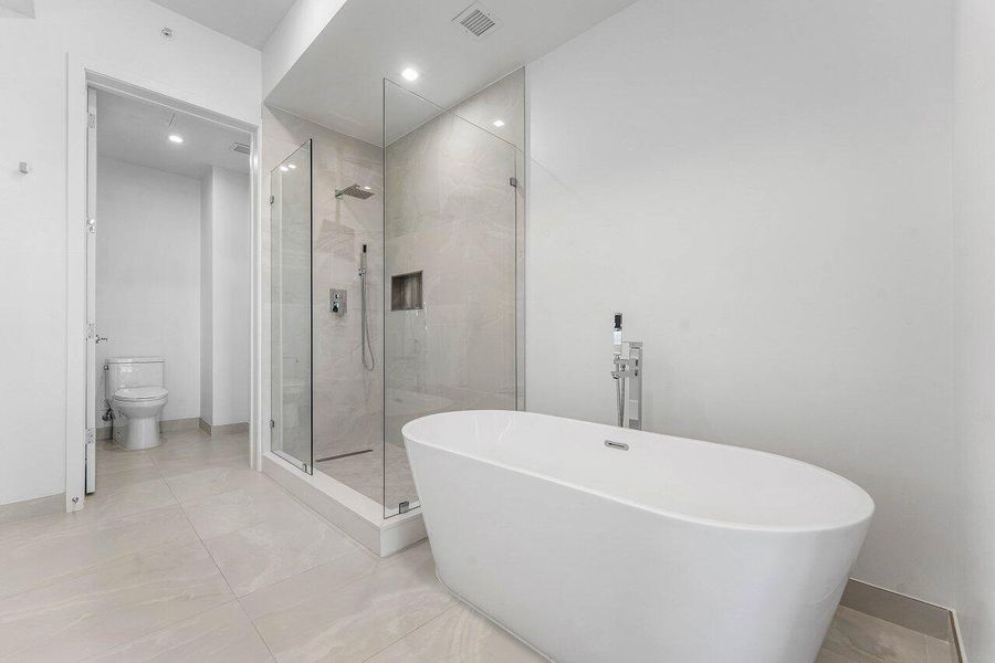 021-220LakeShoreDrive-702-LakePark-FL-33 021-220LakeShoreDrive-702-LakePark-FL-33