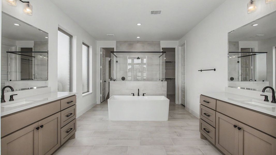 Furnished interior view inside a new home in Valencia, Manvel (Image 5).