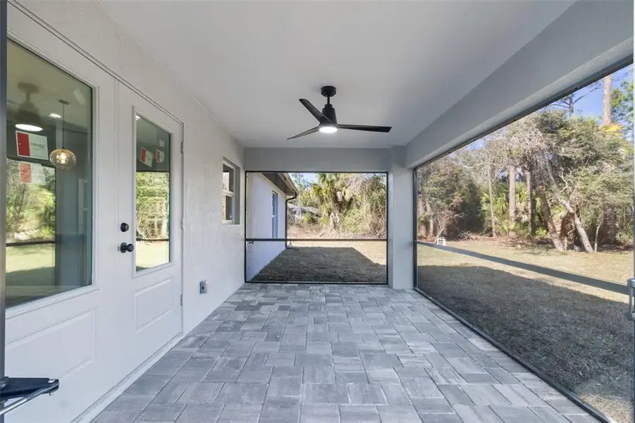 Exterior details and patio area of a home in , North Port (Image 4).