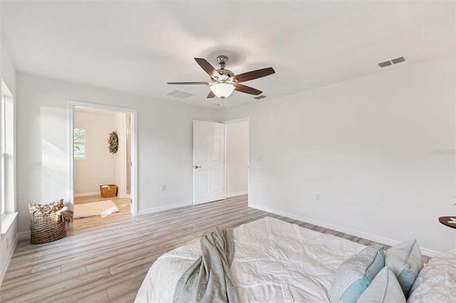 Furnished interior view inside a new home in , Orange City (Image 8).