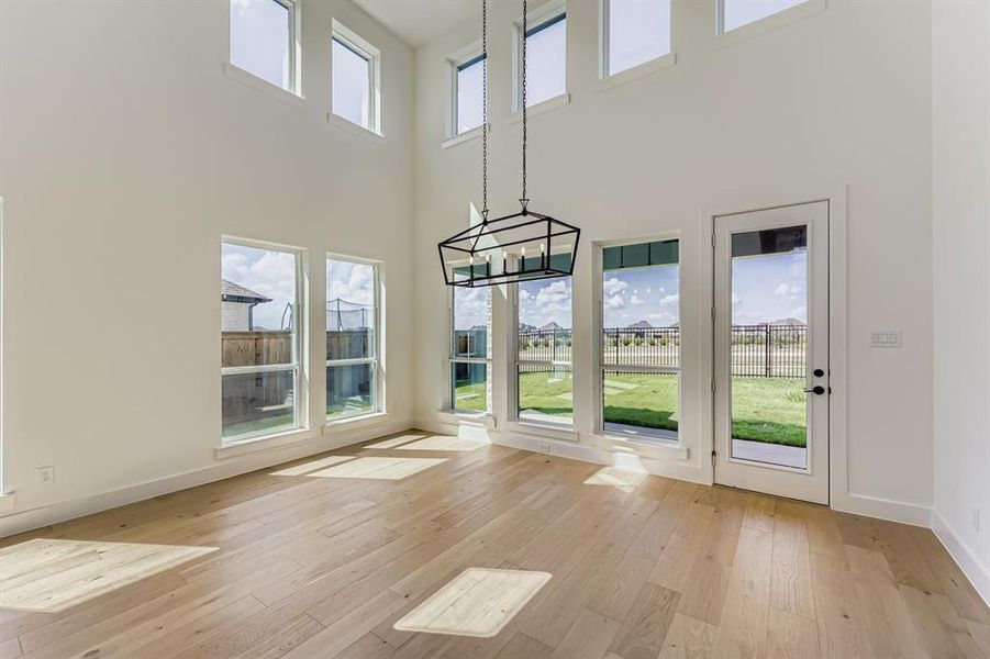 Spacious, unfurnished interior of a new home in M3 Ranch 60s, Mansfield (Image 26).