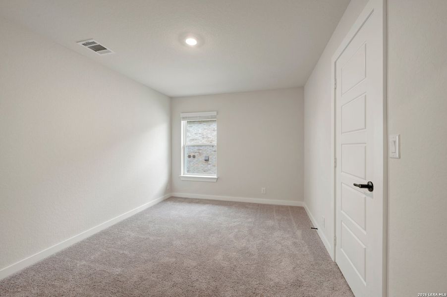 Spacious, unfurnished interior of a new home in Meyer Ranch – Select Reserve Series, New Braunfels (Image 26).