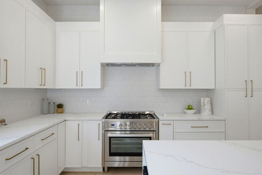 Furnished interior view inside a new home in , Atlanta (Image 17).