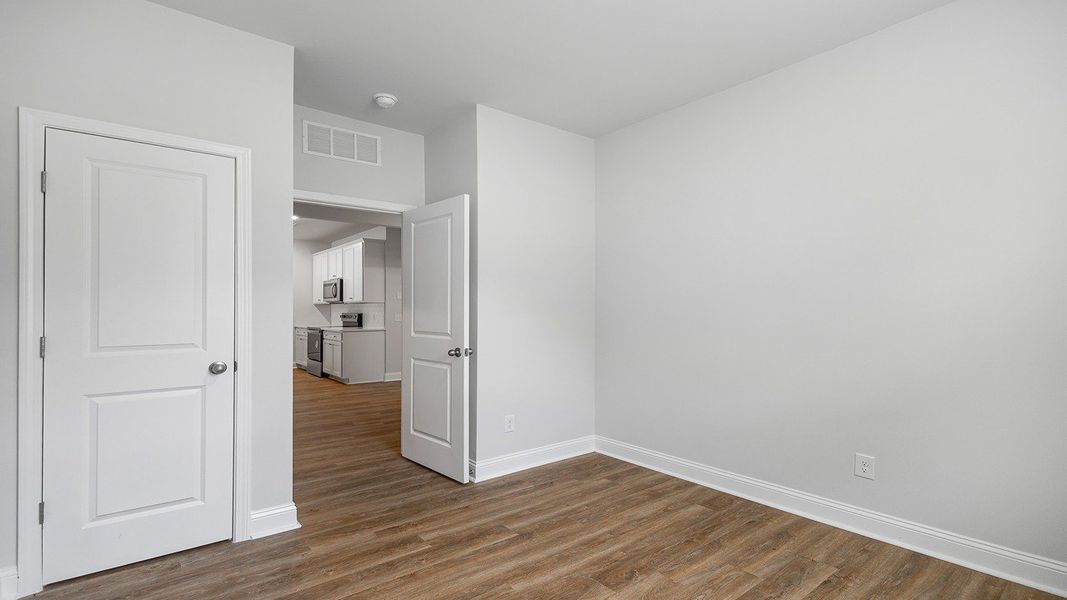 Spacious, unfurnished interior of a new home in Sheep Island, Summerville (Image 16). Spacious, unfurnished interior of a new home in Sheep Island, Summerville (Image 16).