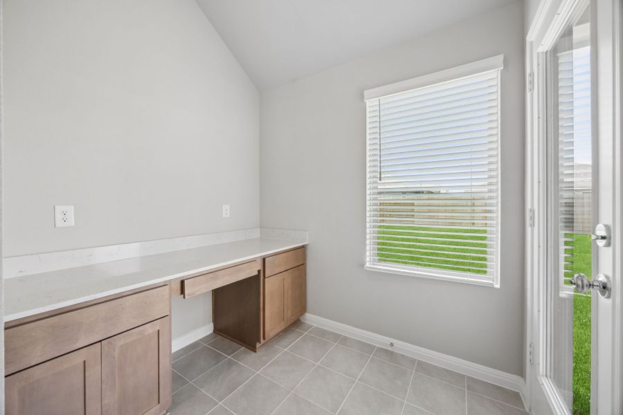 Furnished interior view inside a new home in Riviera Pines, Huffman (Image 11). Furnished interior view inside a new home in Riviera Pines, Huffman (Image 11).