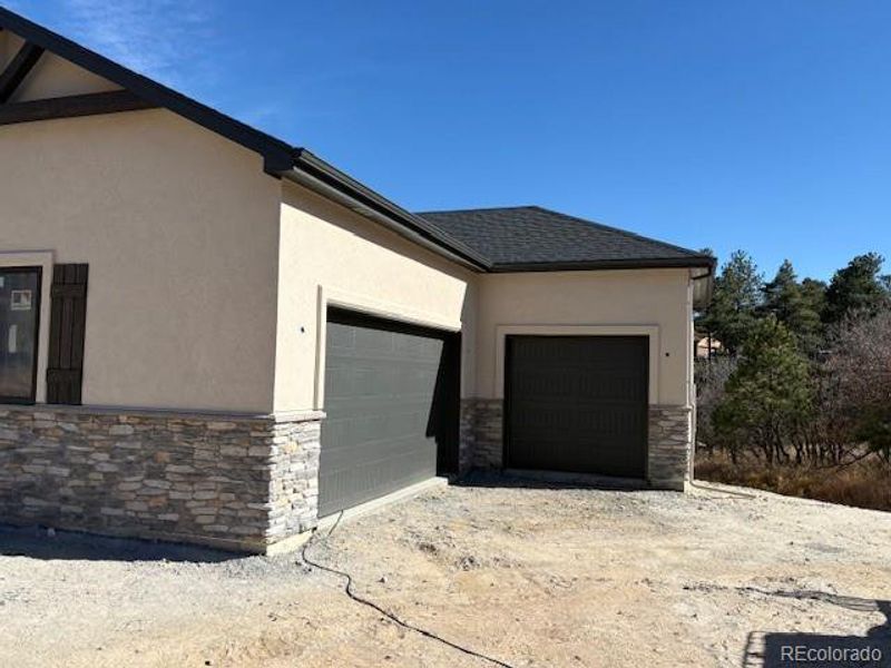 Image 6 of a home in . Image 6 of a home in .