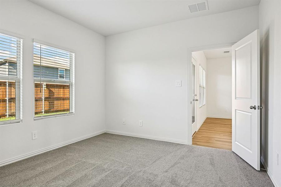 Spacious, unfurnished interior of a new home in Lakehaven - Spring Series, Farmersville (Image 30).