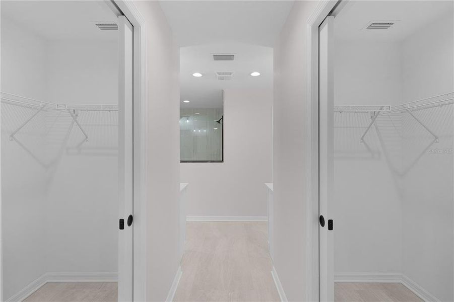 Spacious, unfurnished interior of a new home in , Ocklawaha (Image 33).