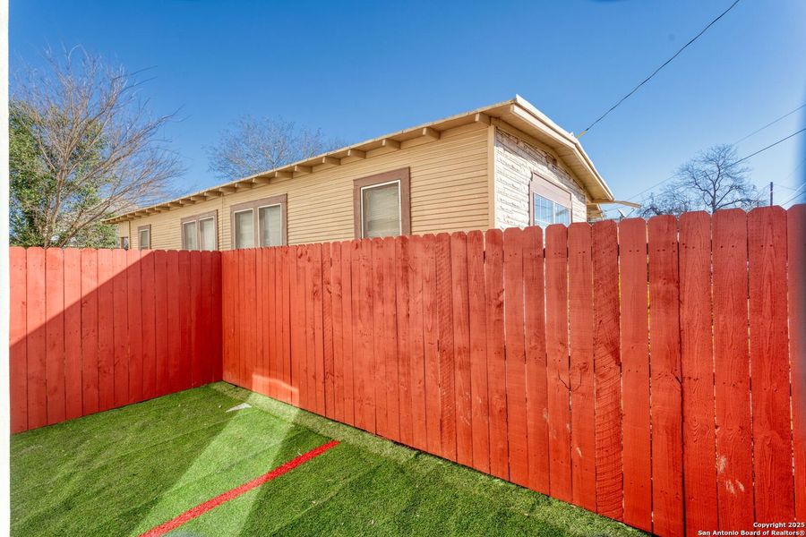Exterior details and patio area of a home in , San Antonio (Image 3).