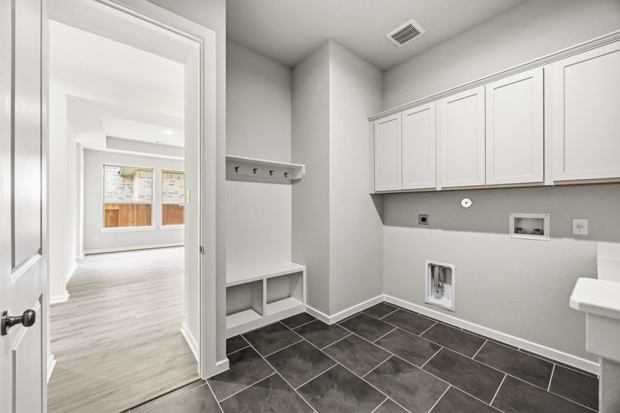 Image 44 of a home in Canterra Creek  60'.