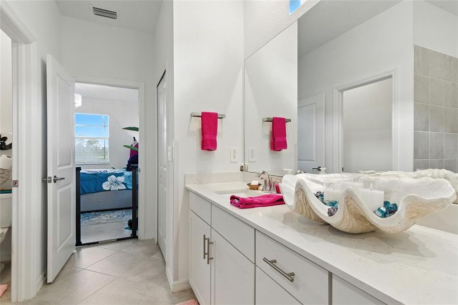 Furnished interior view inside a new home in , Venice (Image 12).